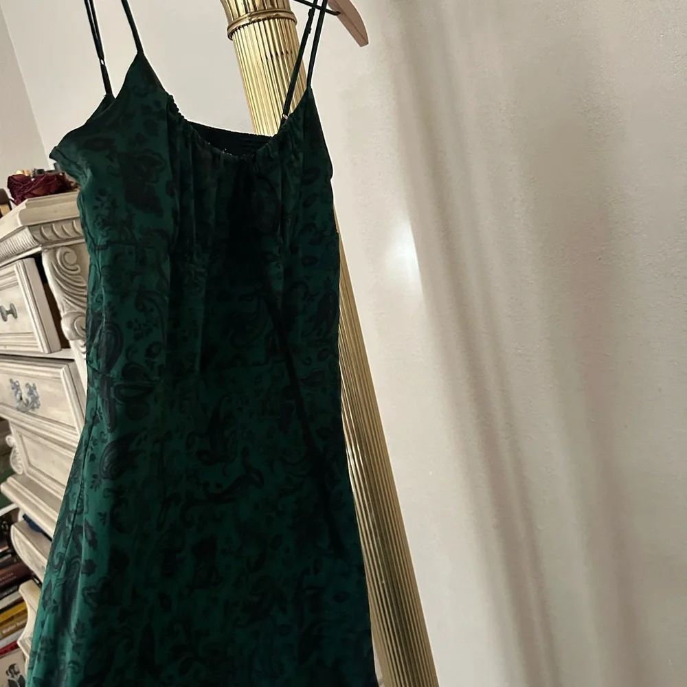 Realisation Par Dark Green Textured Dress - Picture 3 of 5